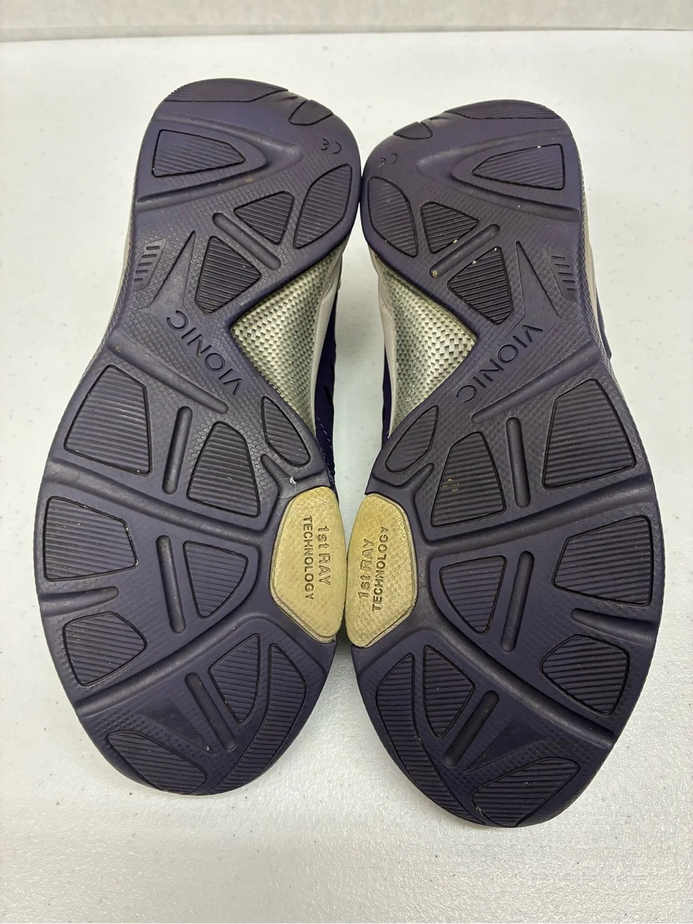 Vionic womens 8 Venture running shoes walking purple gray orthopedic